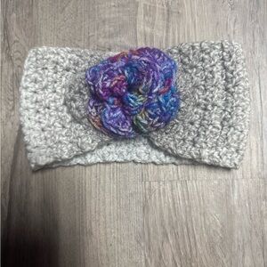 Handcrafted Gray Headband with Multicolor Flower